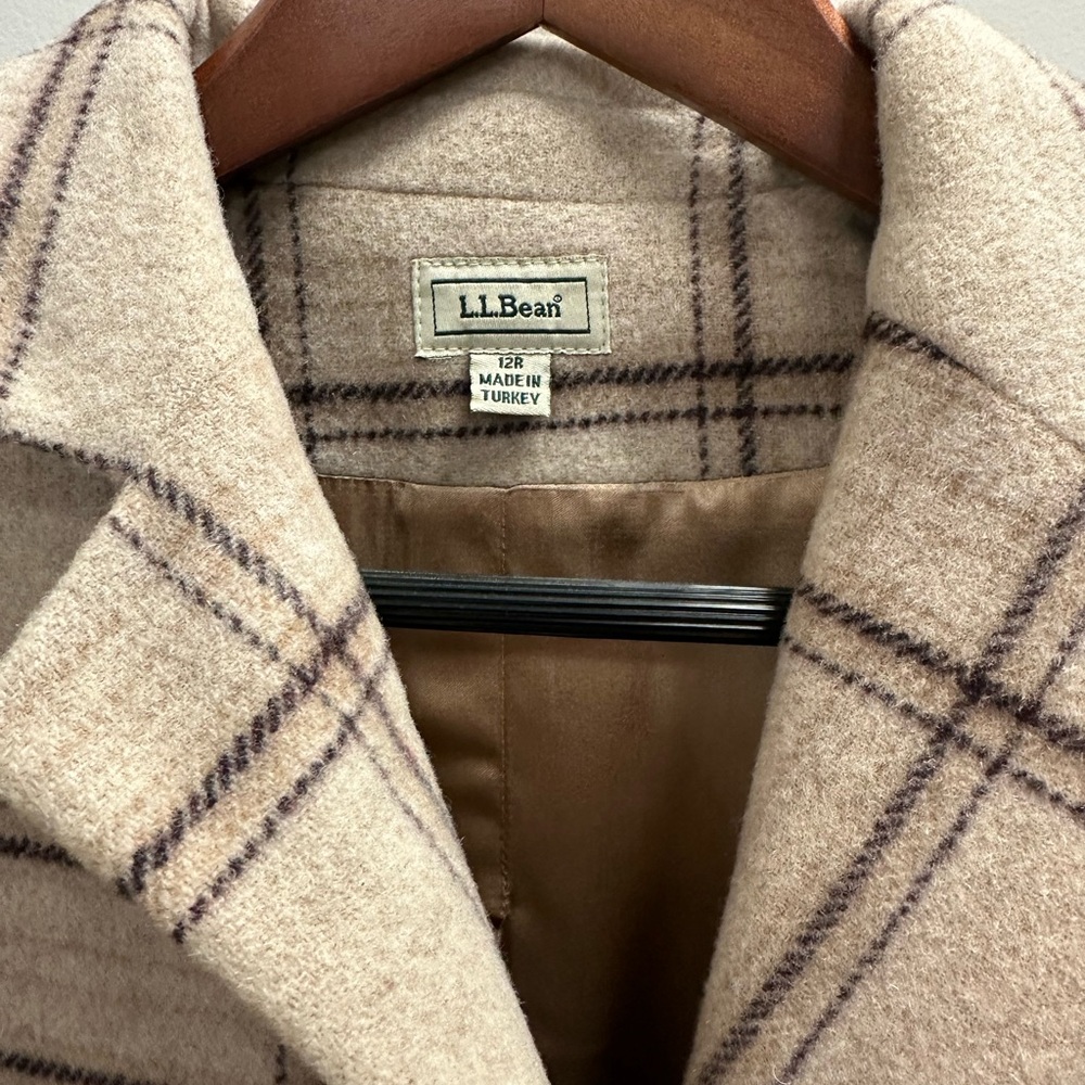 Vintage L.L. Bean plaid wool jacket. A true classic. - Picture 2 of 8